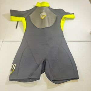 OÜo 3mm Shorty Wetsuit Youth Kids Size 6 Neon Yellow Black‎